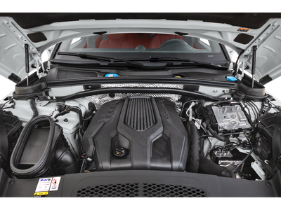 2025 Porsche Macan T