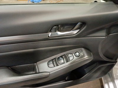 2022 Nissan Altima SV FWD
