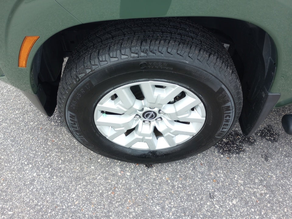 2024 Nissan Frontier Crew Cab SV 4x2