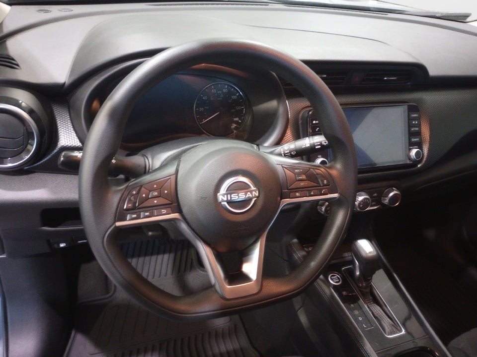 2023 Nissan Kicks SV Xtronic CVT