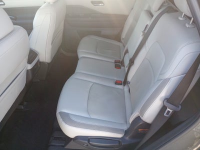 2022 Nissan Pathfinder SL 2WD