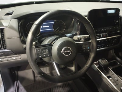 2023 Nissan Pathfinder SL 4WD