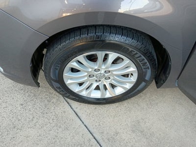 2014 Toyota Sienna XLE V6 8 Passenger