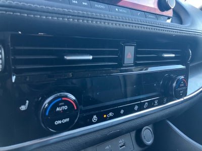 2022 Nissan Rogue SV FWD