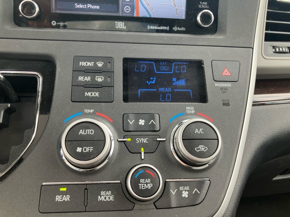 2020 Toyota Sienna Limited Premium
