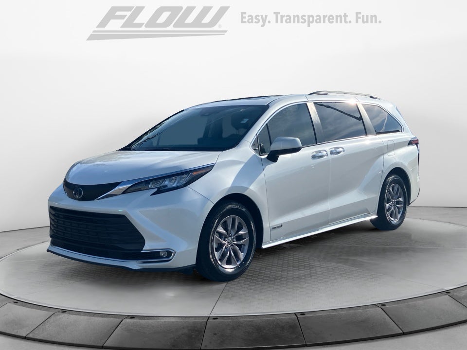 2021 Toyota Sienna XLE