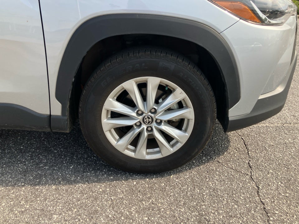2023 Toyota Corolla Cross LE