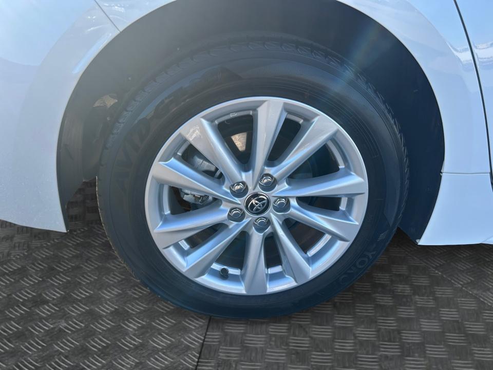 2025 Toyota Corolla Hybrid XLE