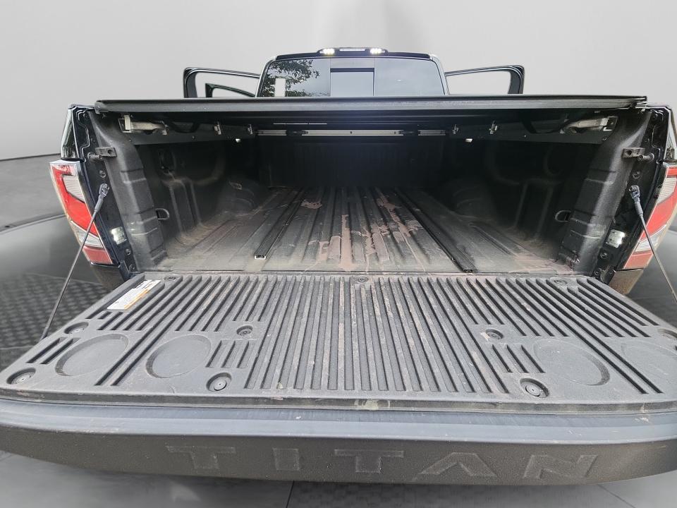 2020 Nissan TITAN SL
