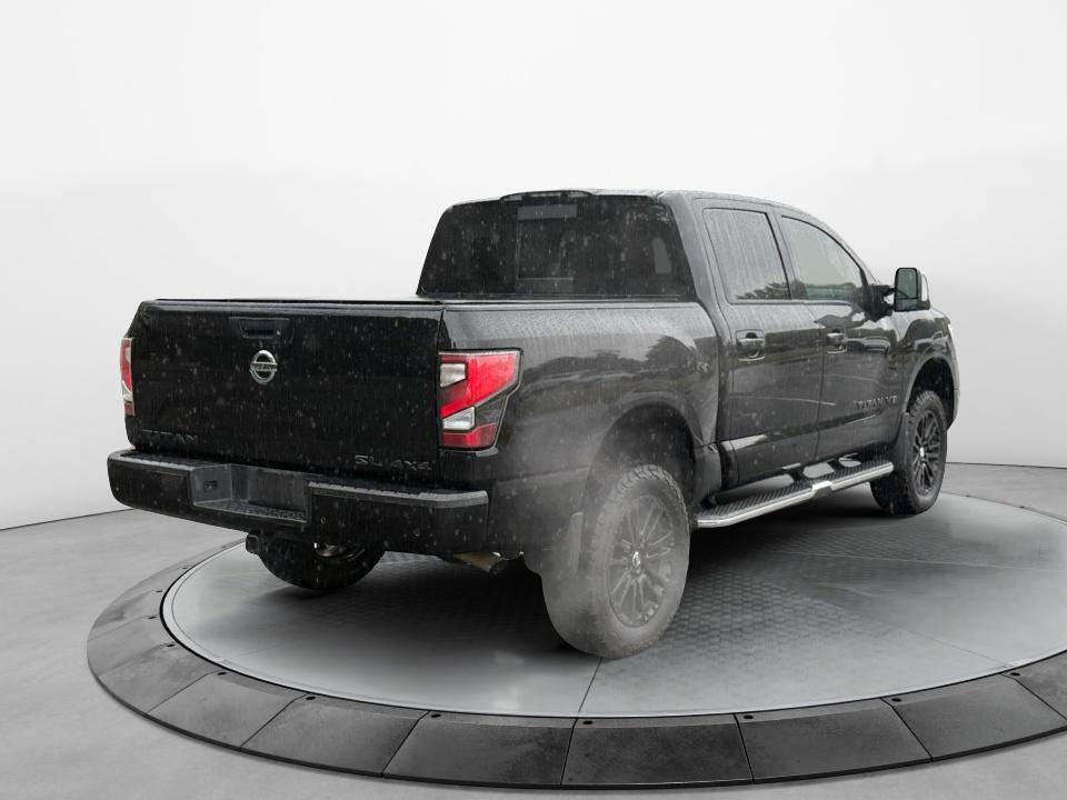 2020 Nissan TITAN SL