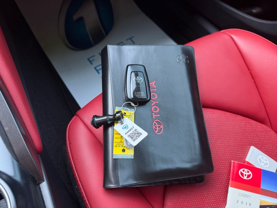 2019 Toyota Camry XSE