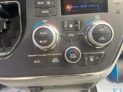 2018 Toyota Sienna LE 8 Passenger