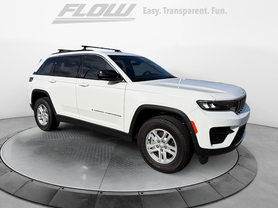 2025 Jeep Grand Cherokee Laredo 4x2