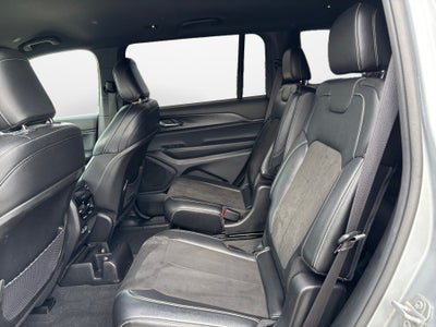 2023 Jeep Grand Cherokee L Altitude 4x2