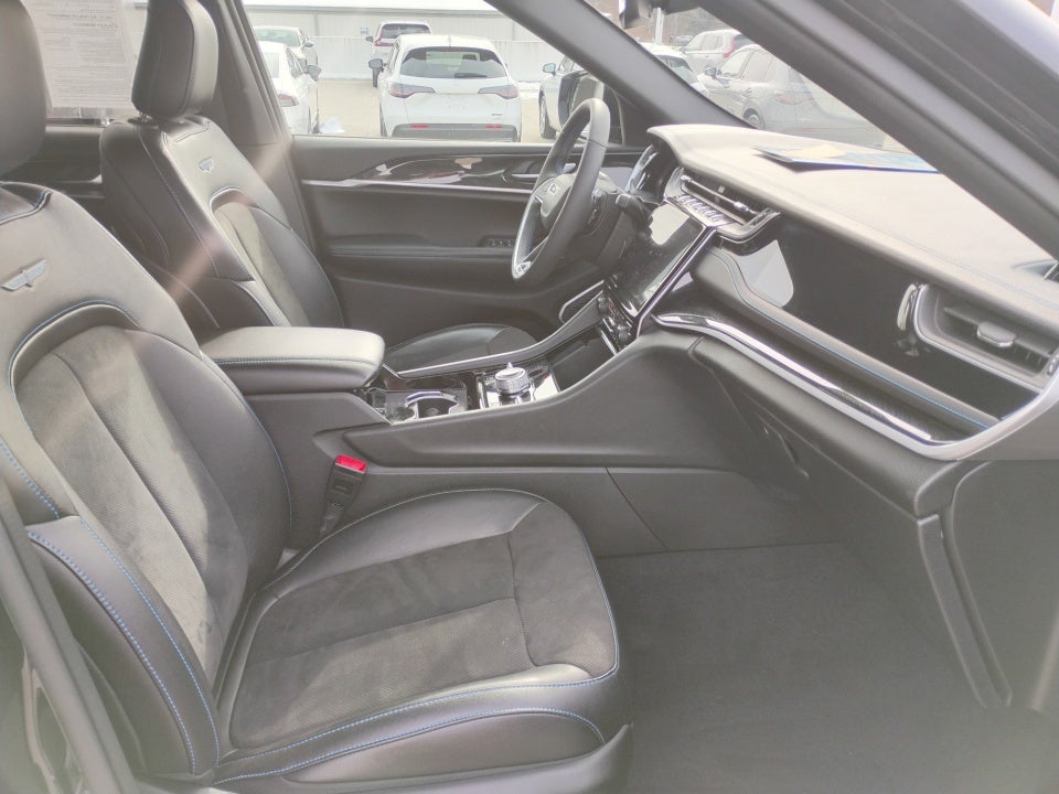 2023 Jeep Grand Cherokee 4xe Trailhawk