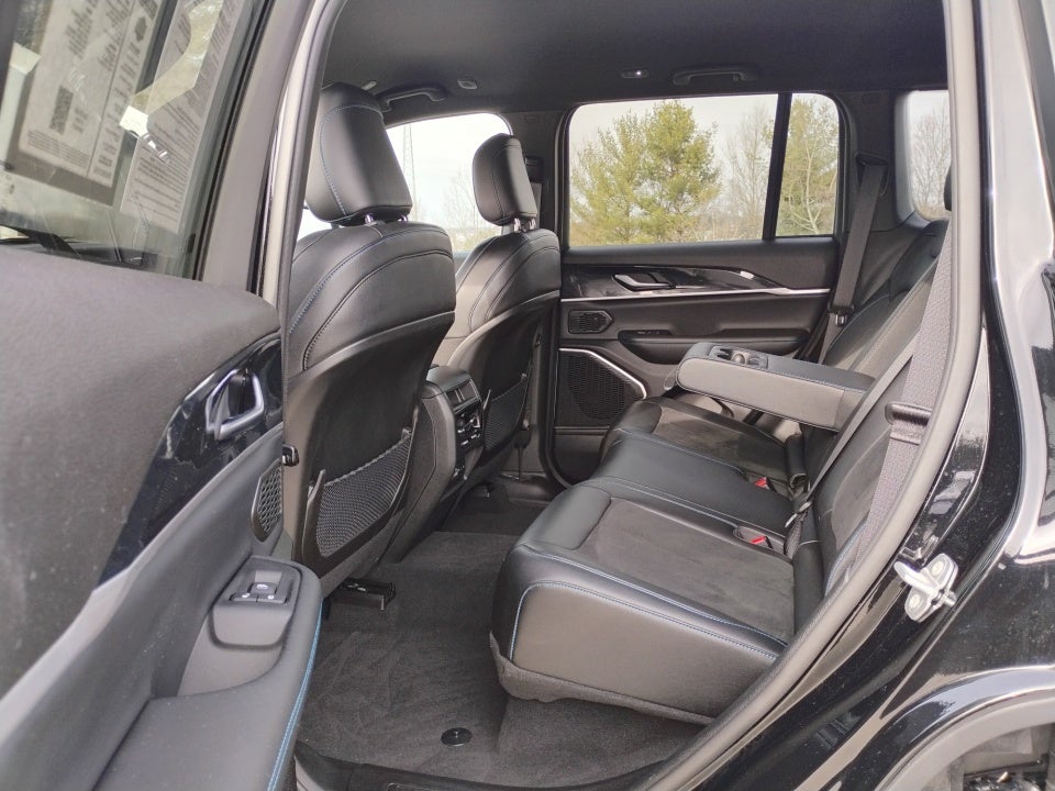 2023 Jeep Grand Cherokee 4xe Trailhawk