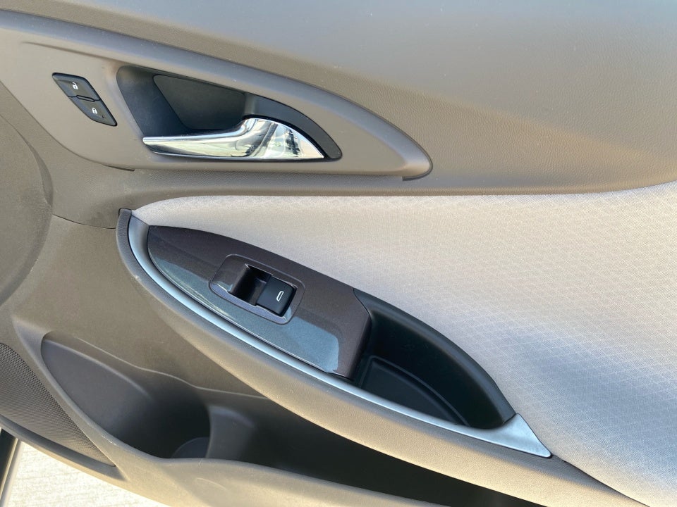 2022 Chevrolet Malibu FWD LS