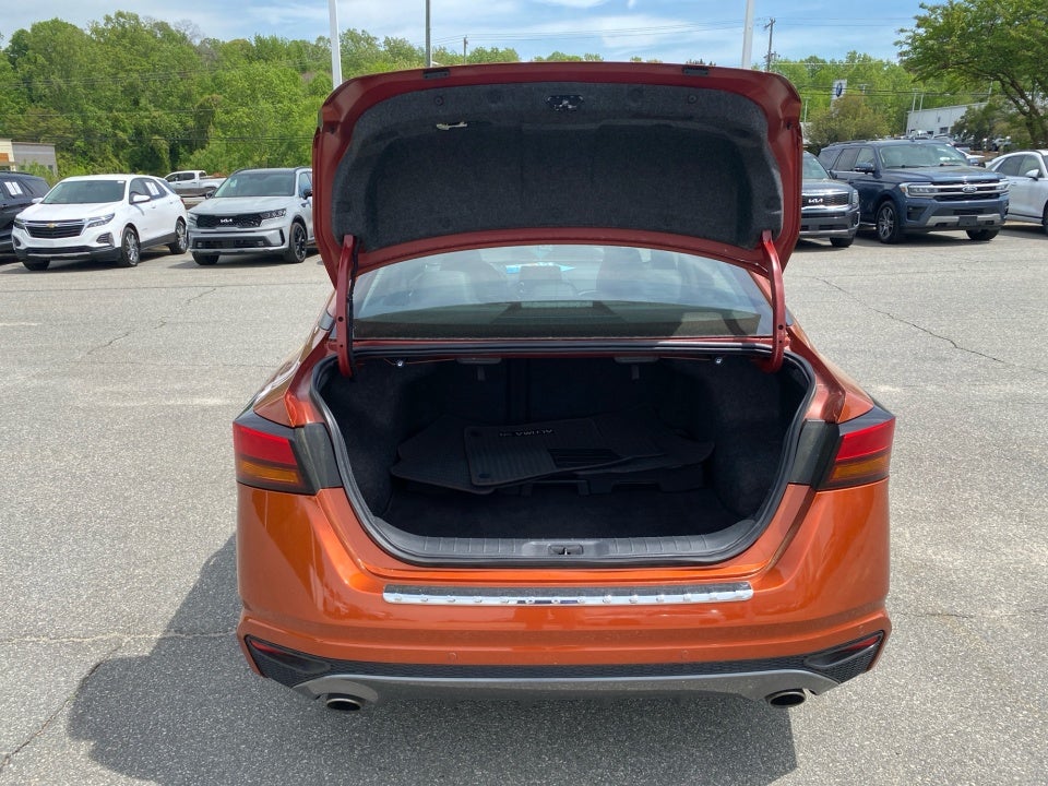 2022 Nissan Altima SR FWD