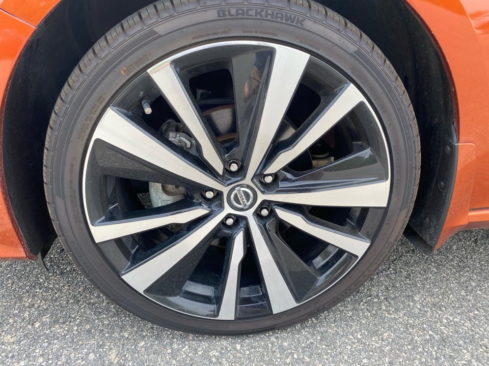 2022 Nissan Altima SR FWD