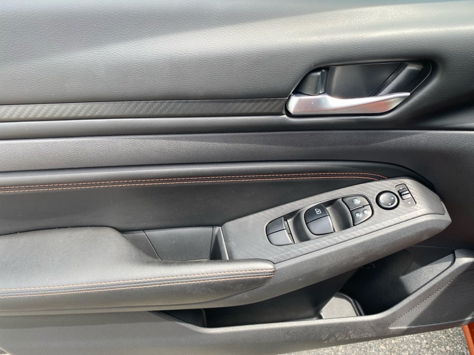 2022 Nissan Altima SR FWD