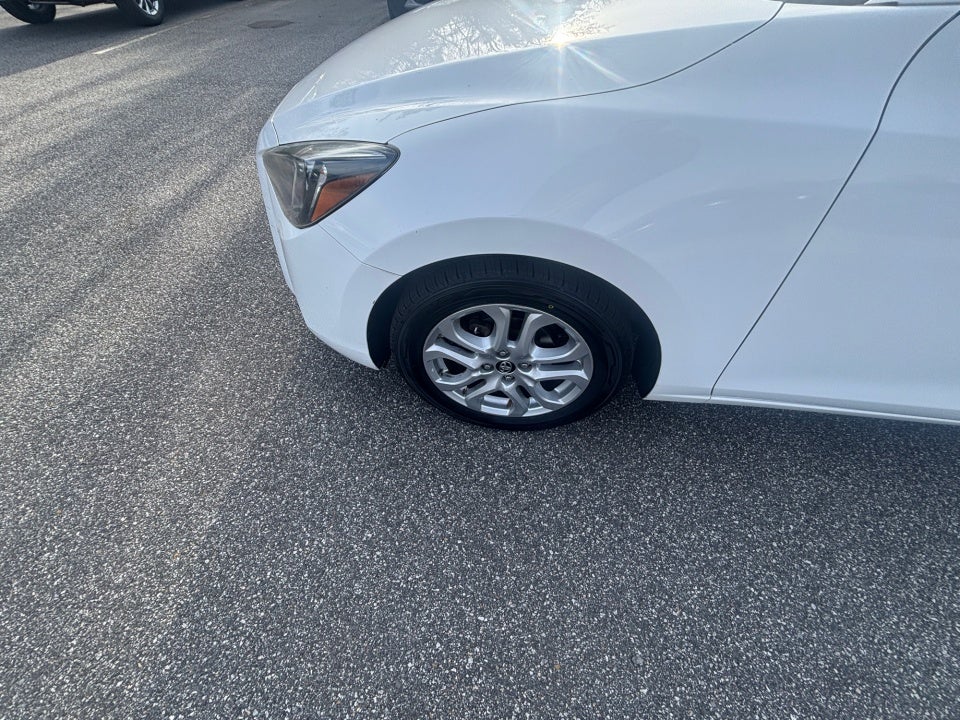 2017 Toyota Yaris iA Base