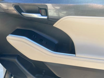 2023 Toyota Highlander Platinum