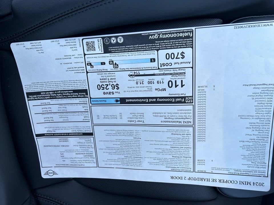 2024 MINI SE Hardtop Cooper