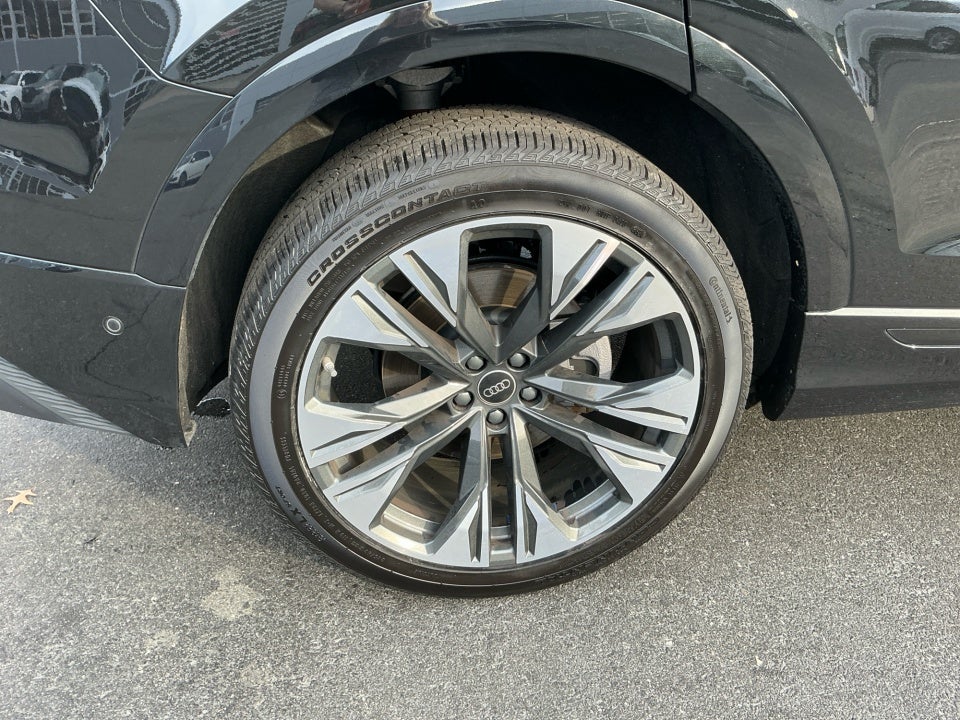 2025 Audi Q8 Premium 55 TFSI quattro