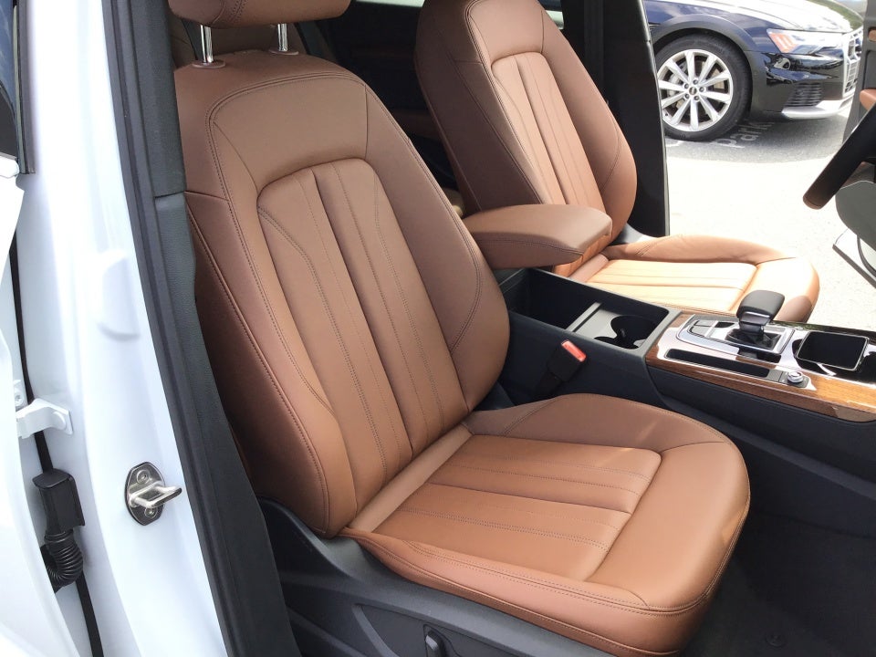 2023 Audi Q5 Premium 45 TFSI S line quattro