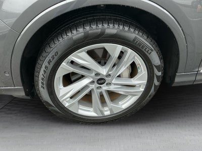 2023 Audi Q7 Premium Plus