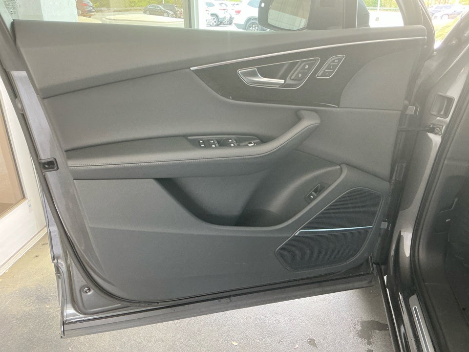 2023 Audi Q7 Prestige 55 TFSI quattro Tiptronic