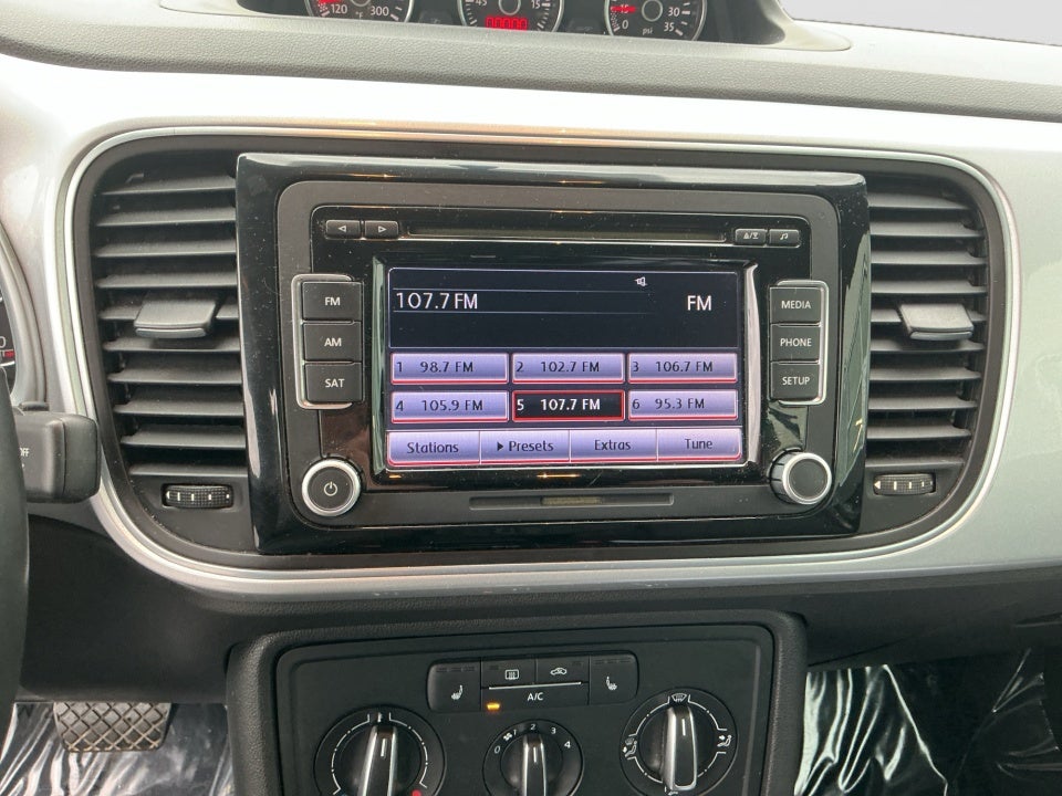 2013 Volkswagen Beetle Convertible 2.0L TDI