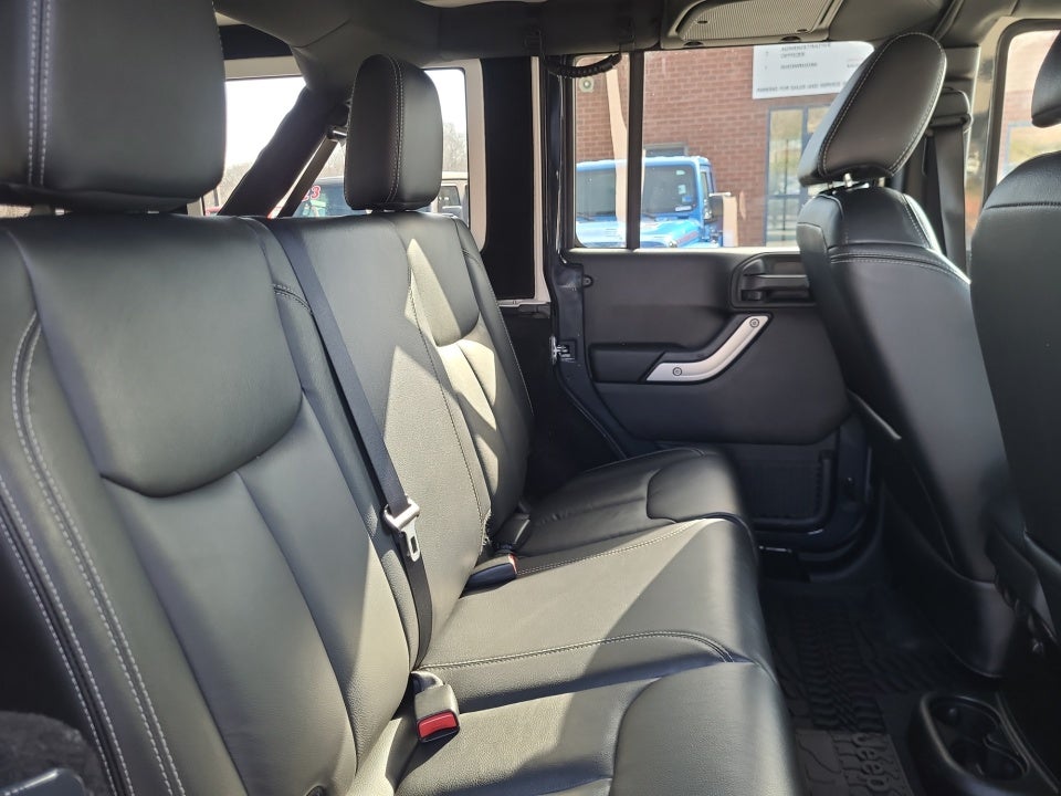 2017 Jeep Wrangler Unlimited Sahara 4x4