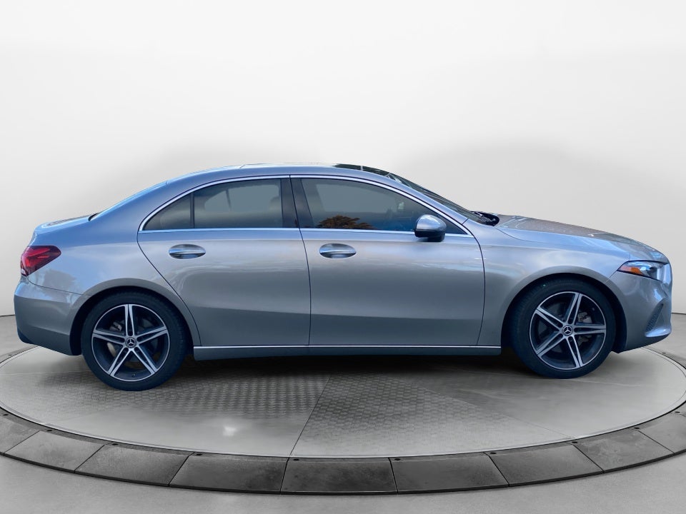 2020 Mercedes-Benz A 220 A 220