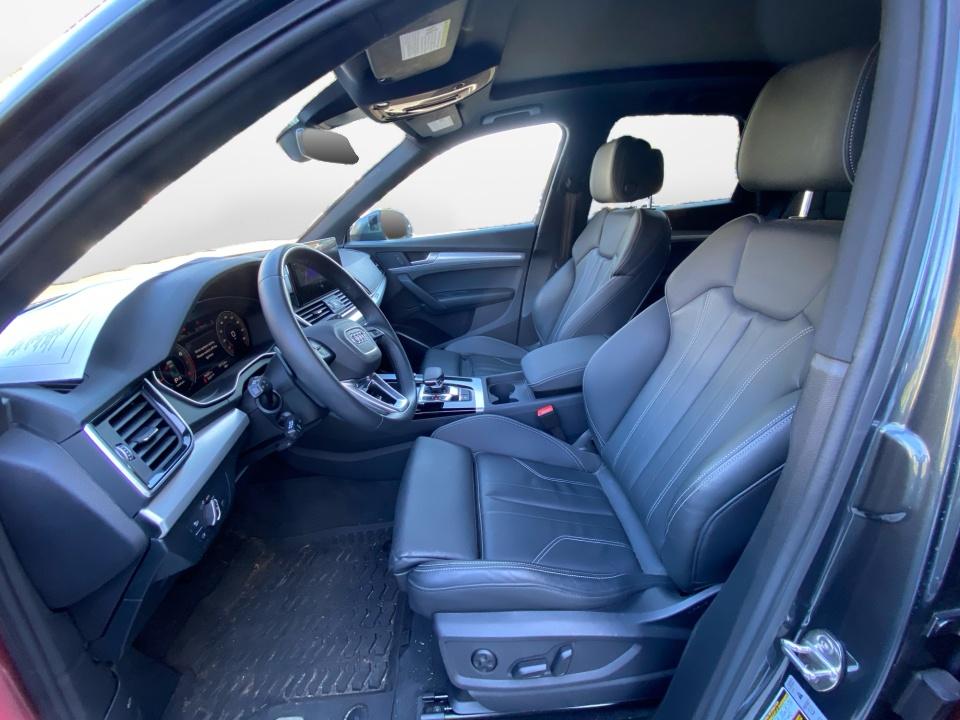 2024 Audi Q5 S line Premium