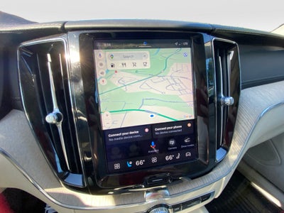 2022 Volvo XC60 B5 Inscription