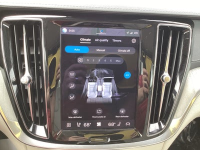 2024 Volvo S60 Recharge Plug-In Hybrid T8 Ultimate Dark Theme