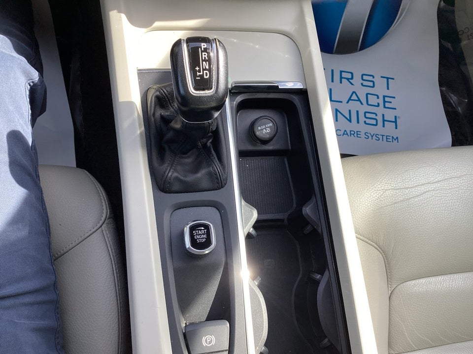 2018 Volvo XC60 T6 Momentum