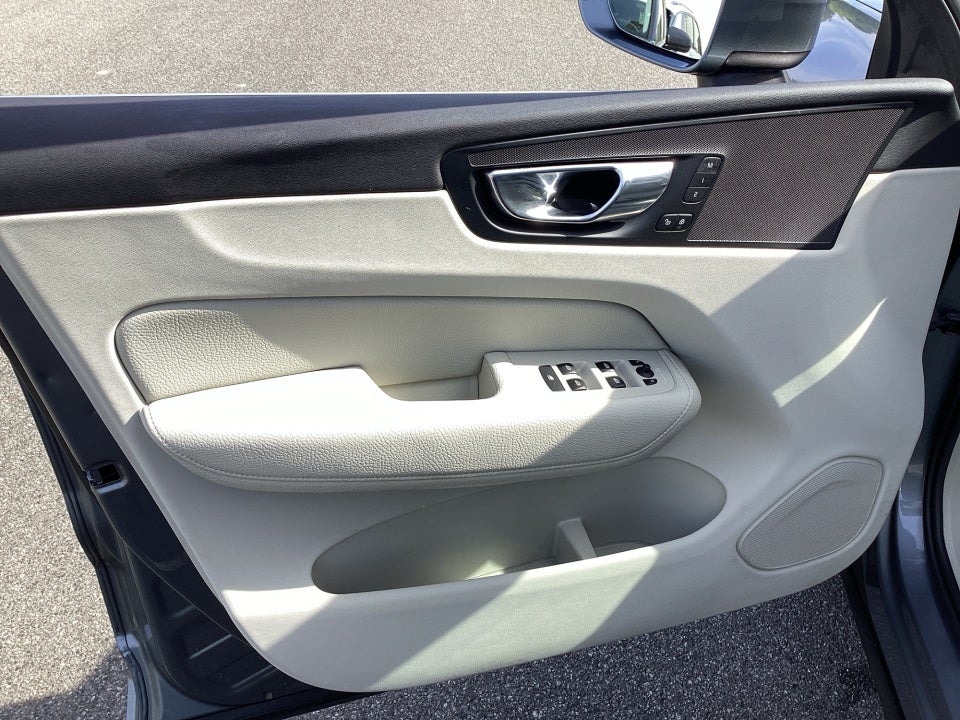 2018 Volvo XC60 T6 Momentum