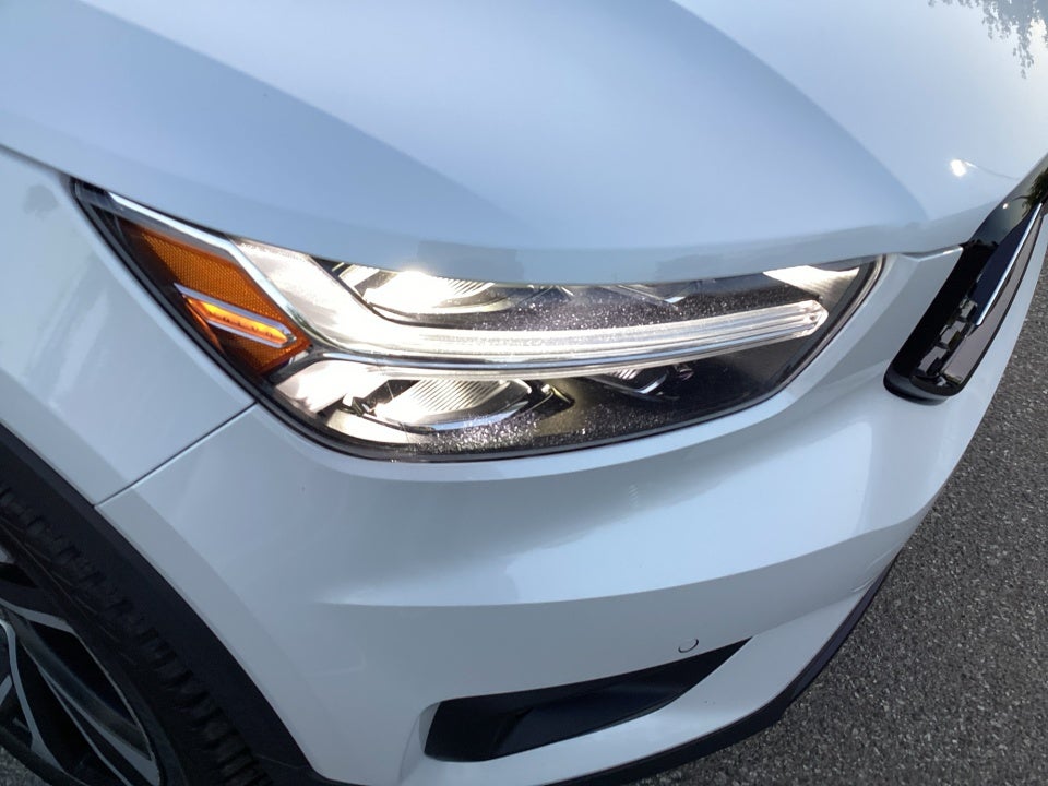 2020 Volvo XC40 T5 R-Design