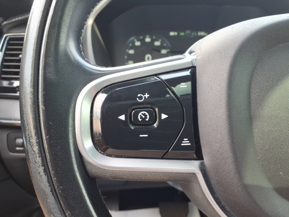 2022 Volvo XC90 T6 Inscription 7 Passenger