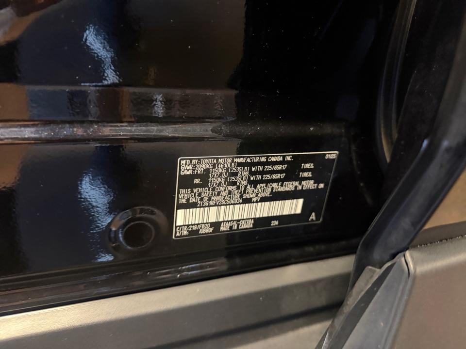 2025 Toyota RAV4 LE