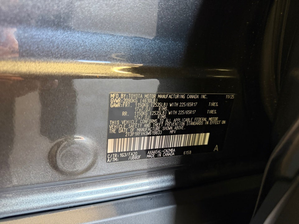 2025 Toyota RAV4 XLE