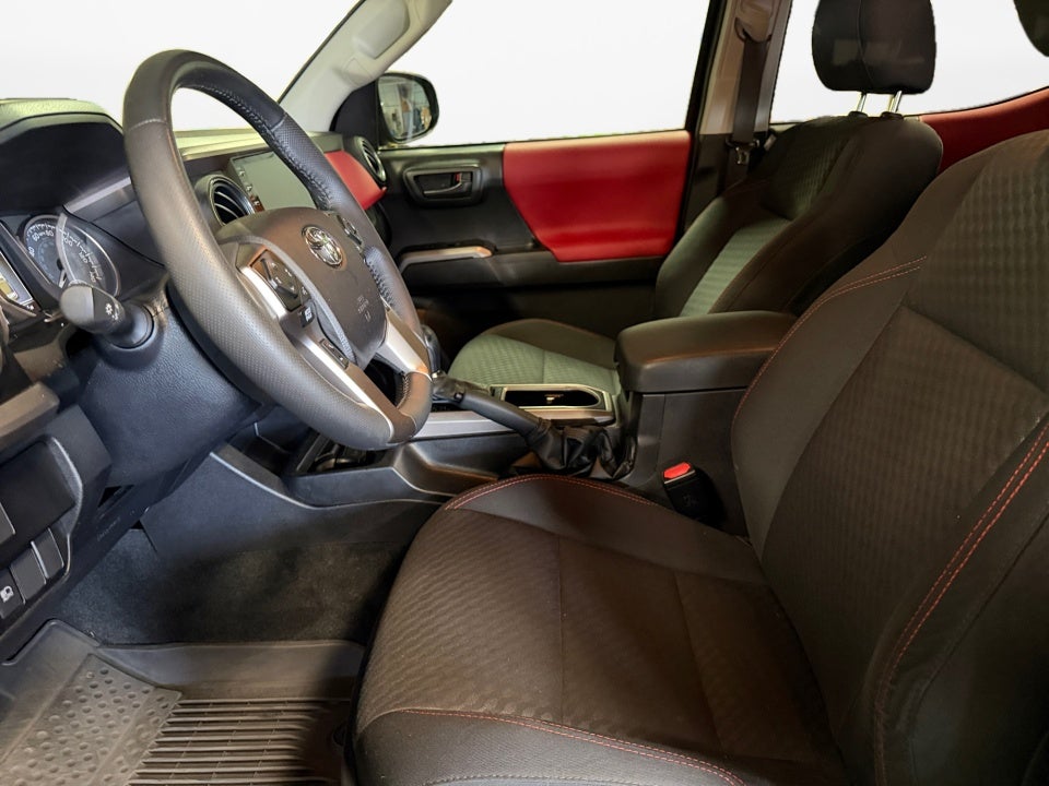 2022 Toyota Tacoma SR5 V6