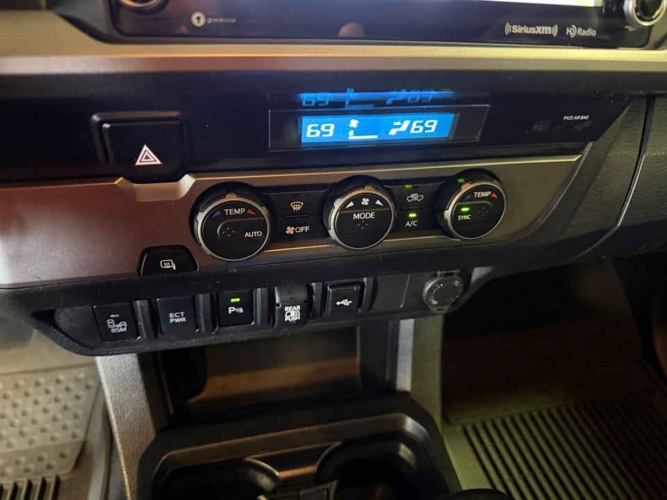 2022 Toyota Tacoma SR5 V6