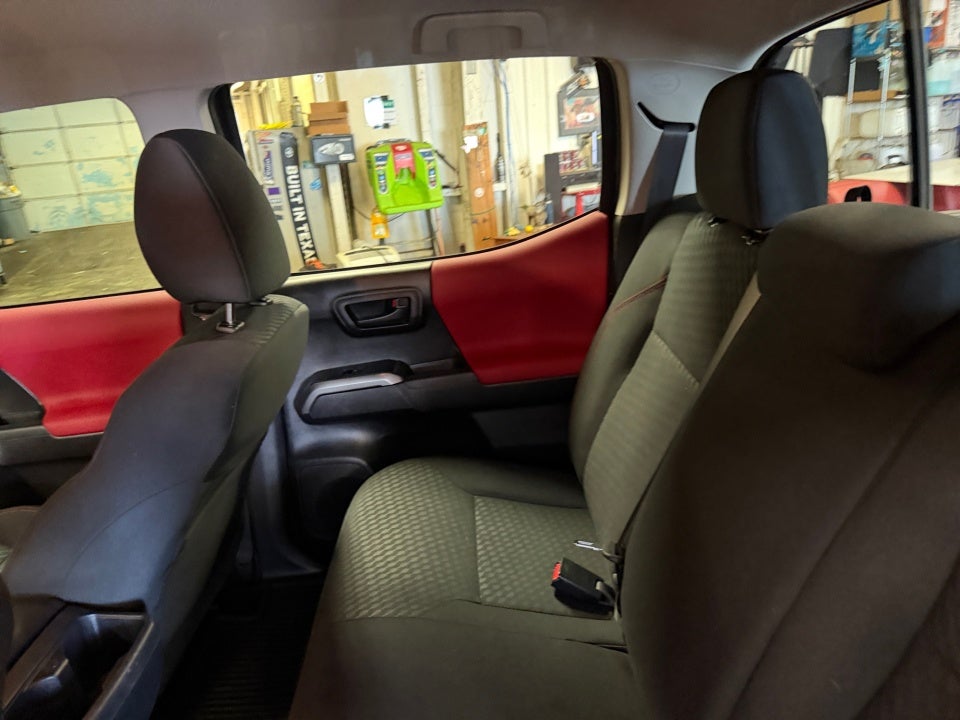 2022 Toyota Tacoma SR5 V6