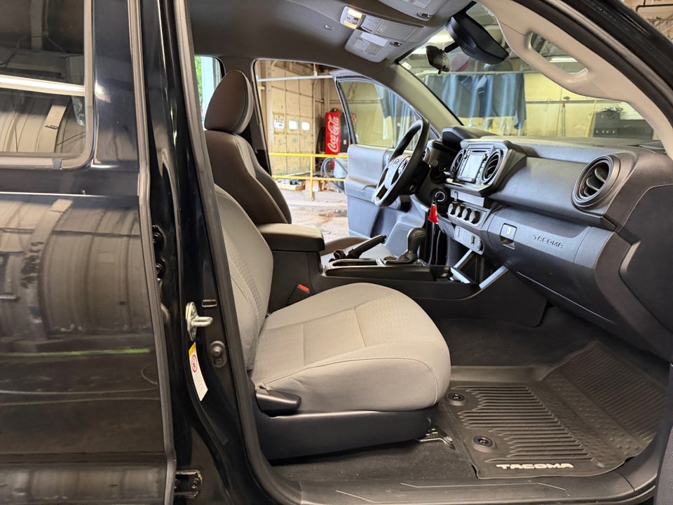 2019 Toyota Tacoma SR