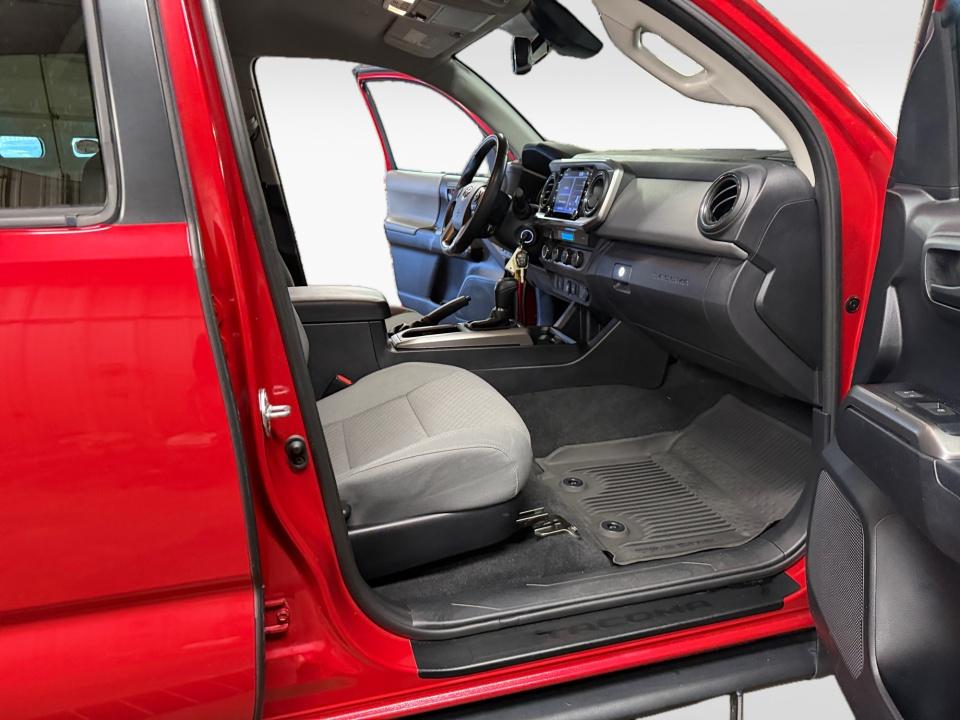 2021 Toyota TACOMA SR5 SR5
