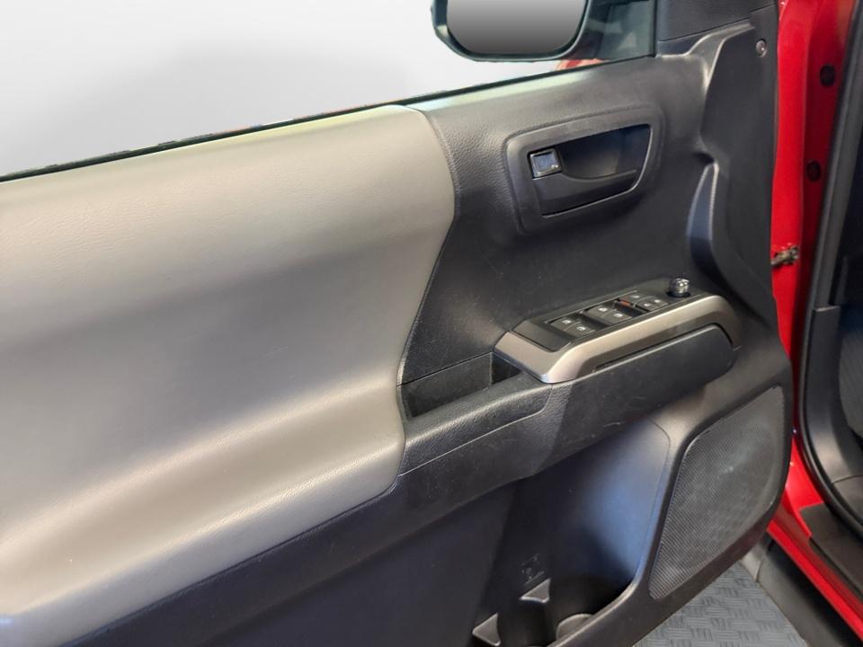 2021 Toyota TACOMA SR5 SR5
