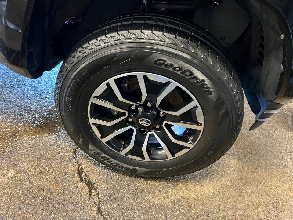 2022 Toyota Tacoma TRD Sport